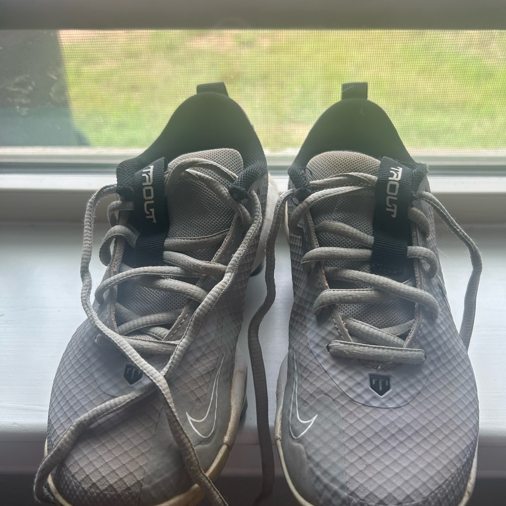 Nike Black and Gray Sports Sneakers